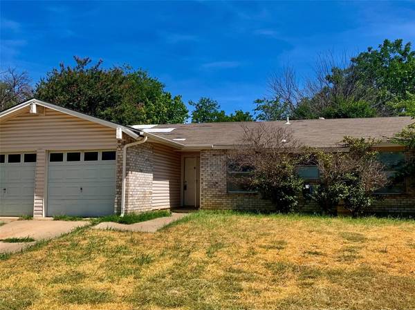 1501 Amhurst Drive, Arlington, TX 76014