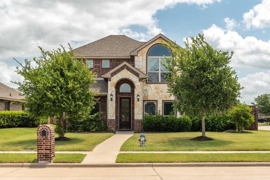 3050 Carlton Parkway, Waxahachie, TX 75165