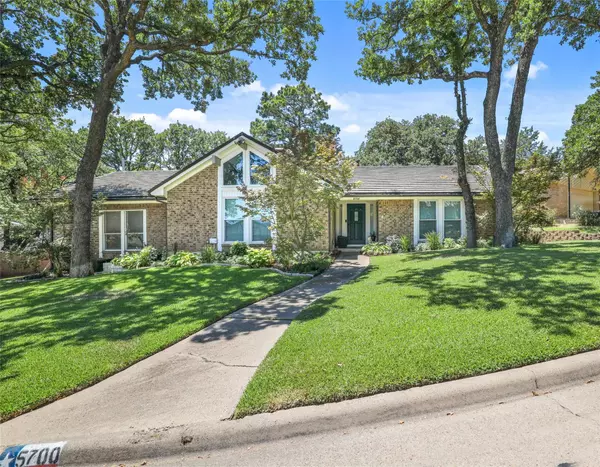 5700 Stage Line Drive, Arlington, TX 76017