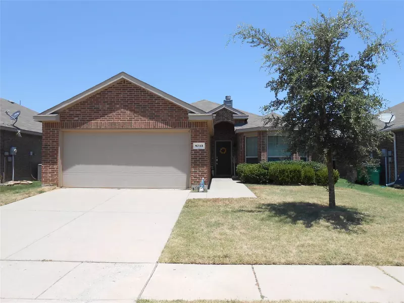 8713 Sierra Trail, Cross Roads, TX 76227