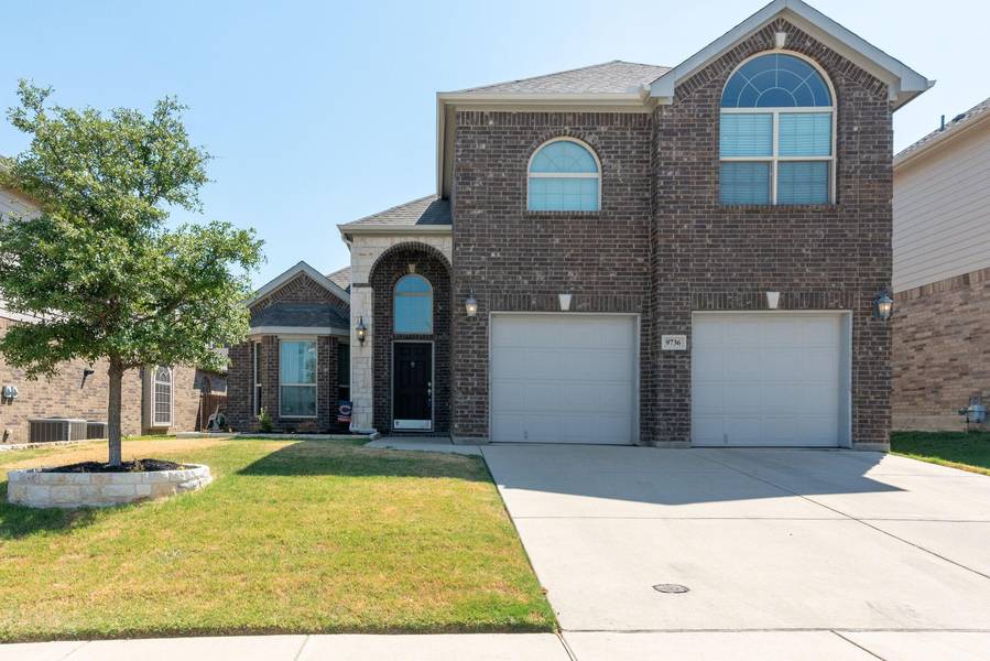 9736 Makiposa Lane, Fort Worth, TX 76177