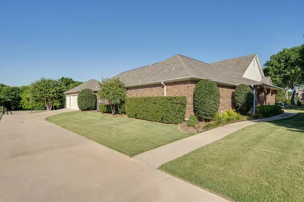 Denton, TX 76208,8108 Oak Creek Lane