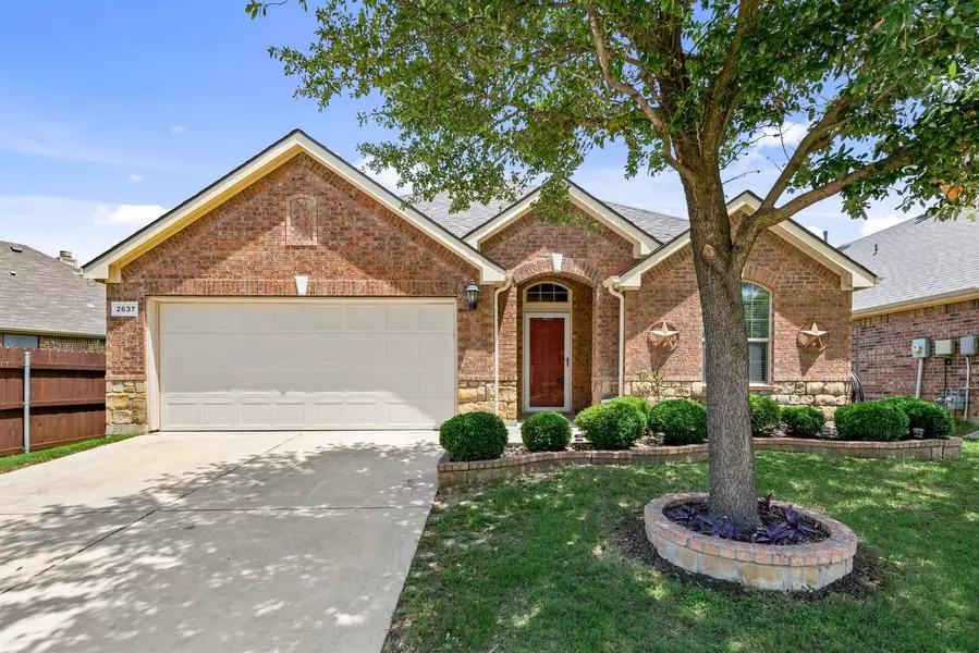 2637 Sandcherry Drive, Fort Worth, TX 76244