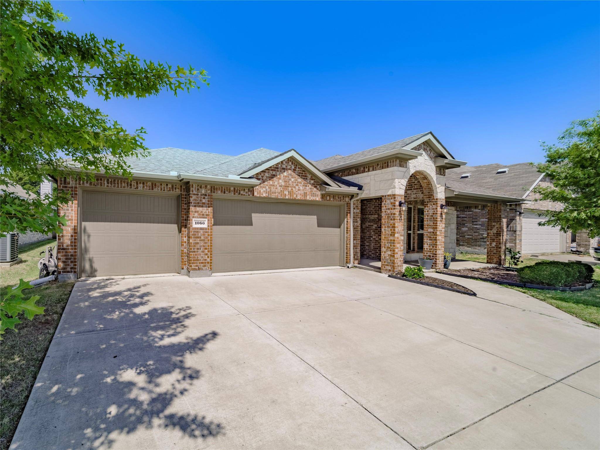 Prosper, TX 75078,1060 English Ivy Drive