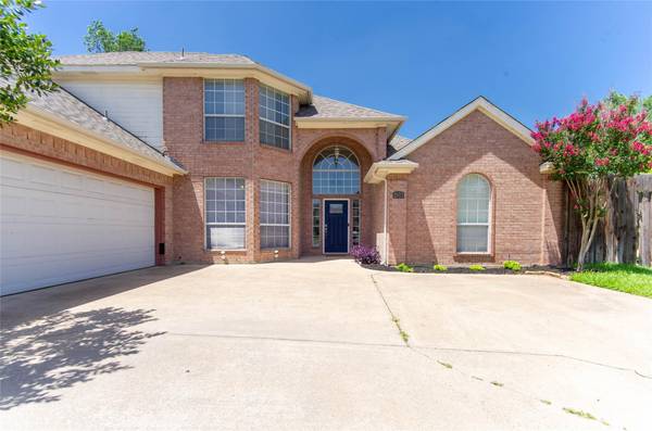 2613 Ellison Court, Bedford, TX 76021