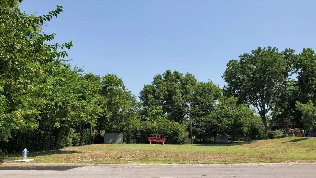 508 W Kaufman Street, Rockwall, TX 75087