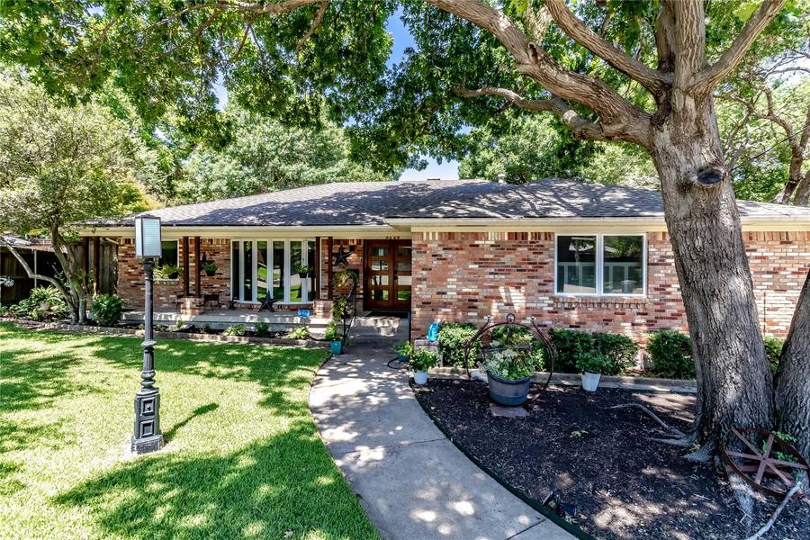 3229 Sharpview Circle, Dallas, TX 75228