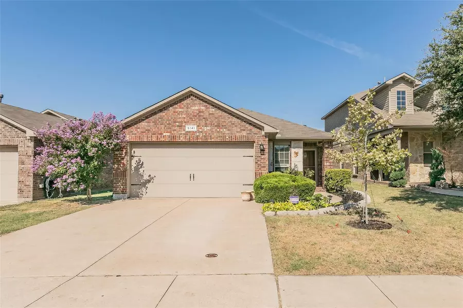 5141 Britton Ridge Lane, Fort Worth, TX 76179