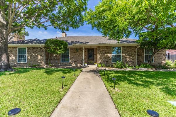 3607 Ivywild Court, Arlington, TX 76016