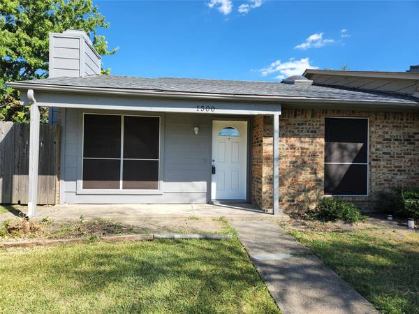 1500 Abilene Drive, Mesquite, TX 75150