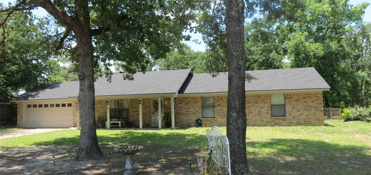 153 County Road 2444, Mineola, TX 75773