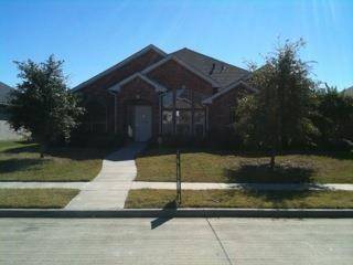 916 Vanguard Place, Lancaster, TX 75146