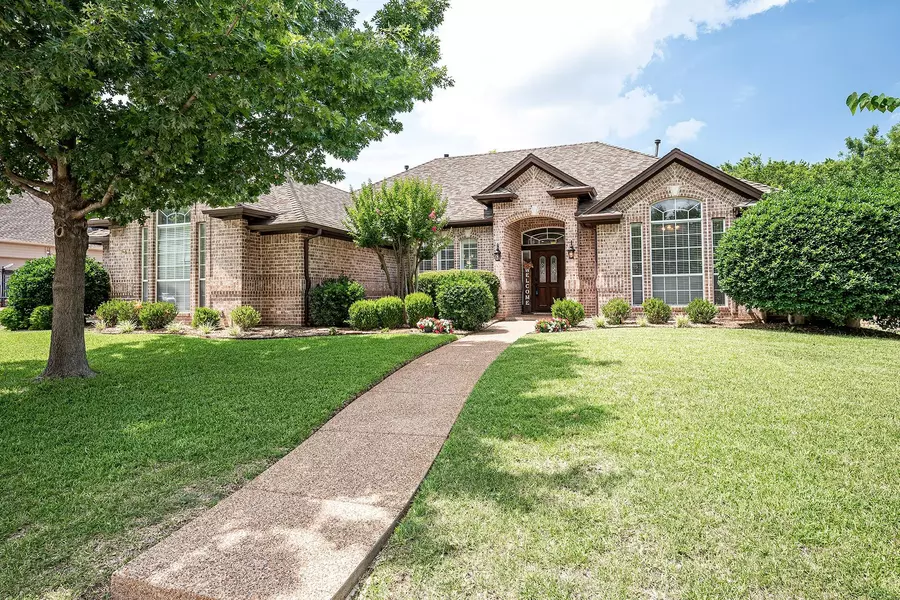 8909 Thornmeadow Court, North Richland Hills, TX 76182