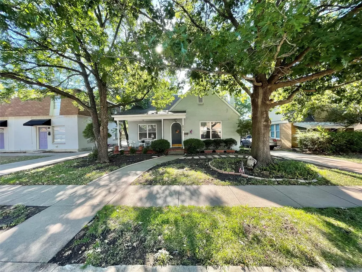 Fort Worth, TX 76109,3213 Rogers Avenue