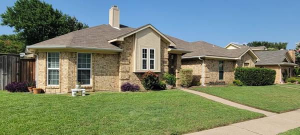 2216 Overview Lane, Garland, TX 75044