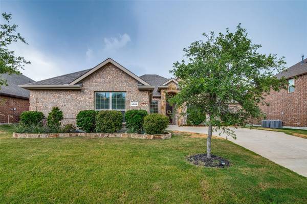 4833 Clamdigger Way, Garland, TX 75043