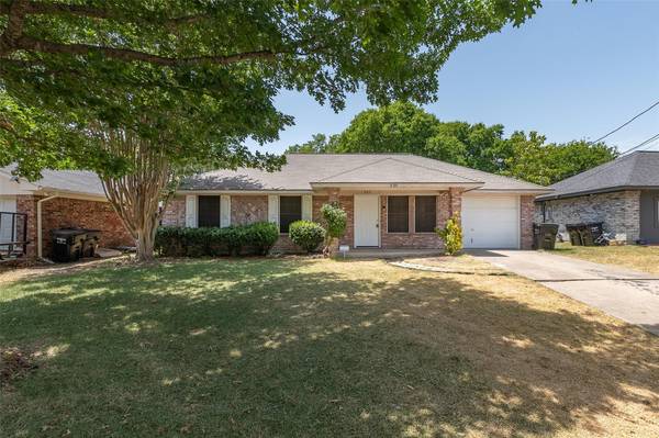 205 Briar Creek Drive, Crandall, TX 75114