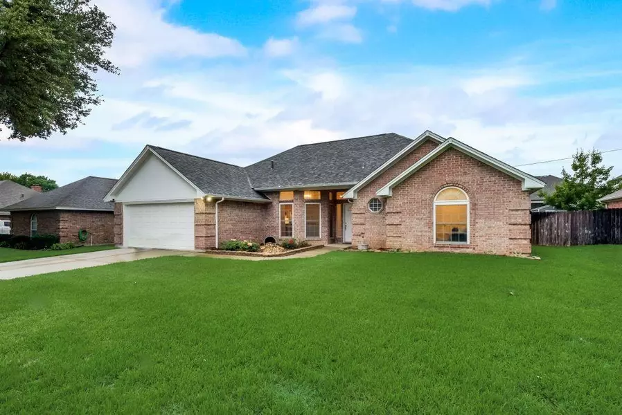 332 Park North Lane, Keller, TX 76248