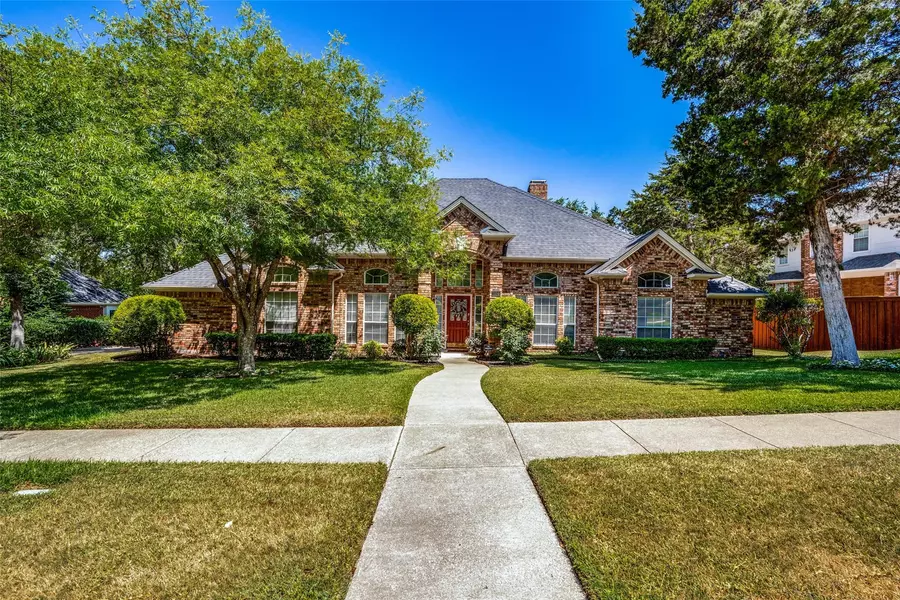 824 Hickory Knob Circle, Cedar Hill, TX 75104