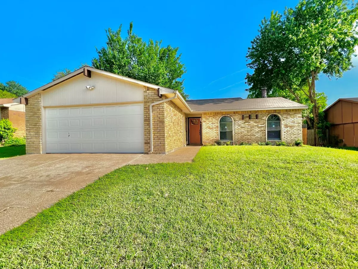 Arlington, TX 76016,6604 Blackberry Drive