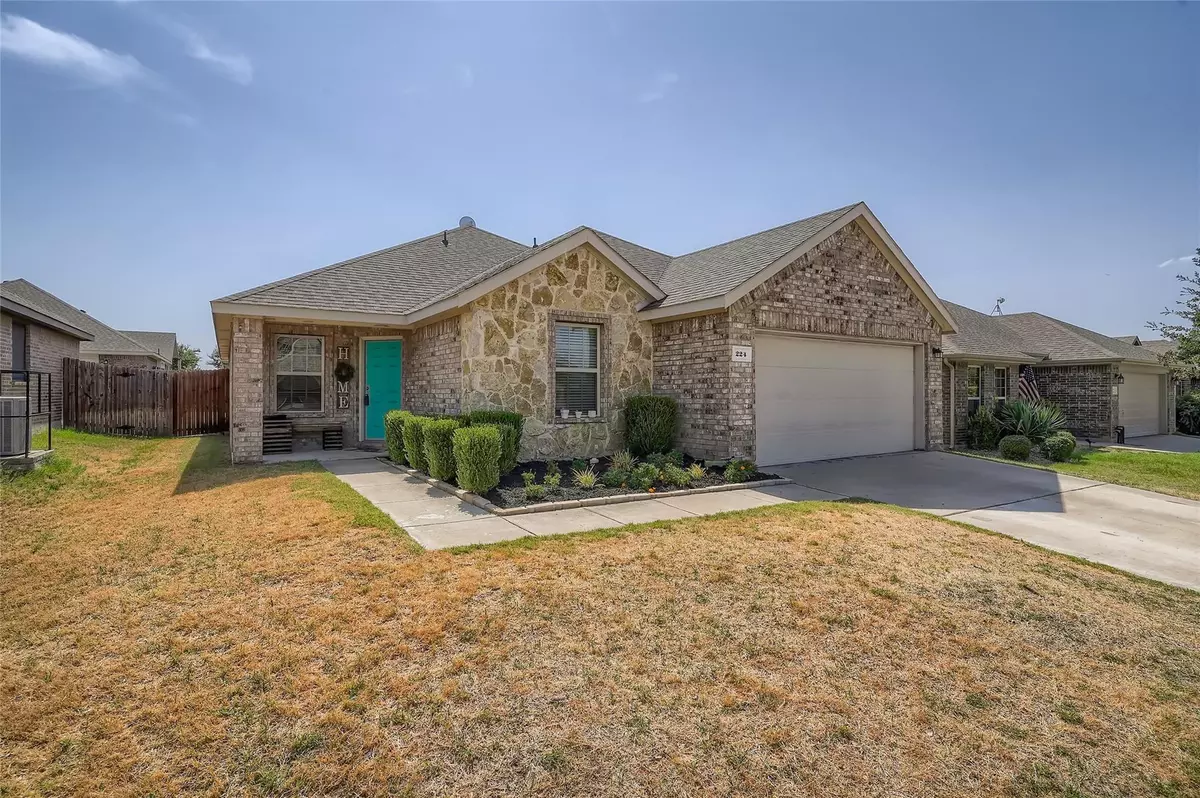 Waxahachie, TX 75167,224 Chimney Rock Drive