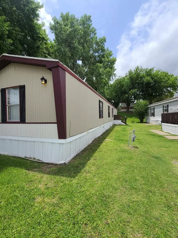 Sherman, TX 75090,1601 E 1417 #290