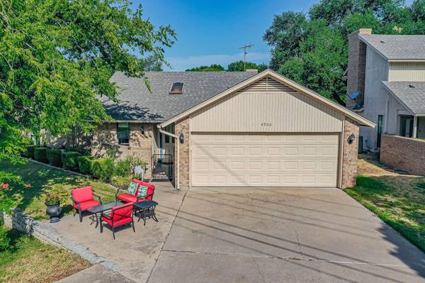 4900 WALNUT PLACE Court, Granbury, TX 76049