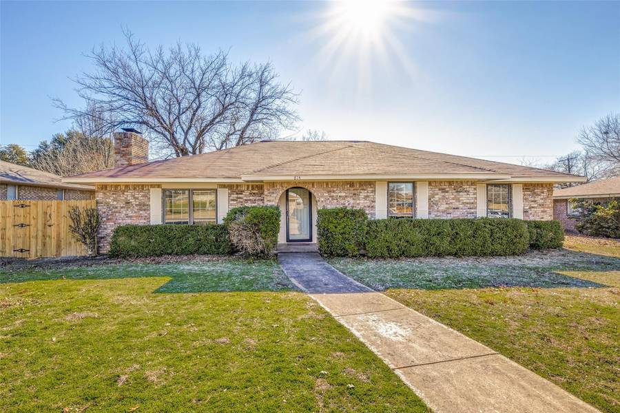 814 Oakbluff Drive, Lancaster, TX 75146