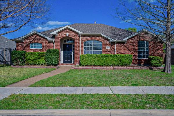 7402 San Carlos Drive, Rowlett, TX 75089