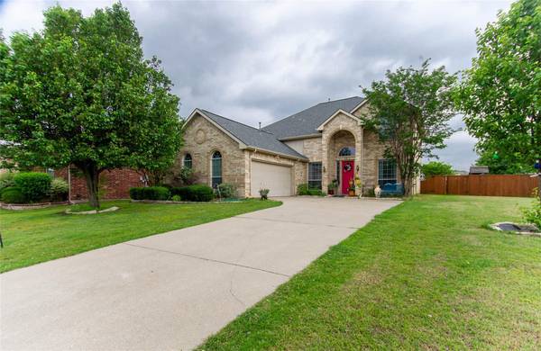 313 Green Acres Drive,  Murphy,  TX 75094