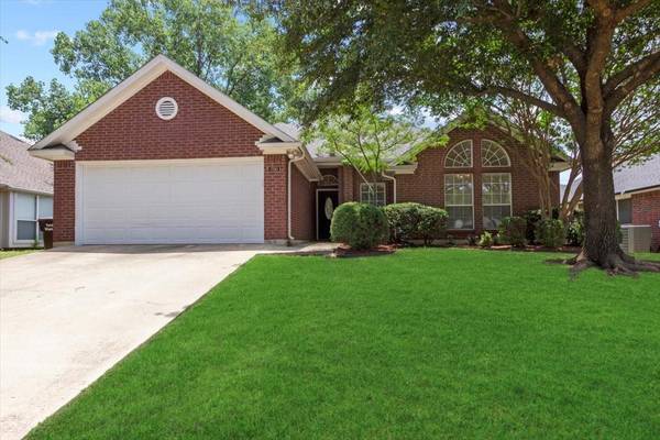 700 Chateau Court, Denton, TX 76209