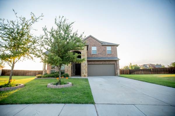 524 Millsap Drive, Van Alstyne, TX 75495