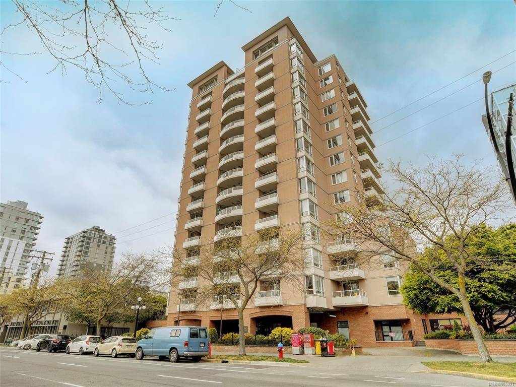 Victoria, BC V8V 4Z3,930 Yates St #606