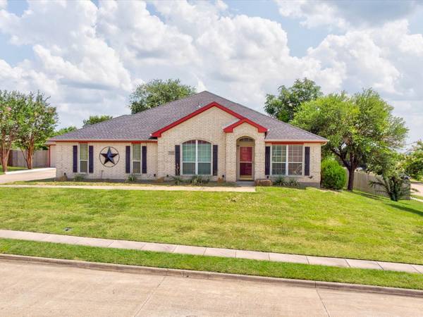 1560 Canyon Drive, Midlothian, TX 76065