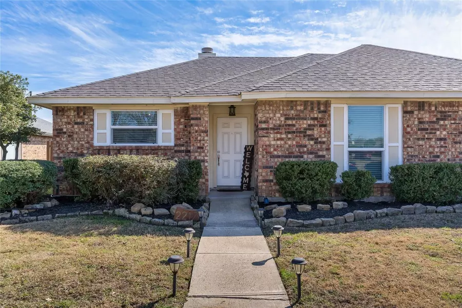 2217 Rockbluff Drive, Rowlett, TX 75088