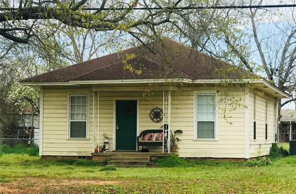 554 MT PLEASANT Street, Pittsburg, TX 75686