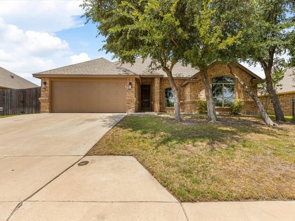 517 Lockwood Lane, Weatherford, TX 76087