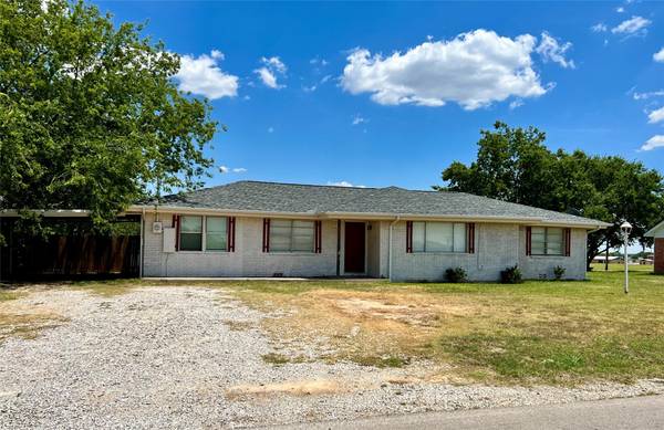 321 School House Road, Paradise, TX 76073