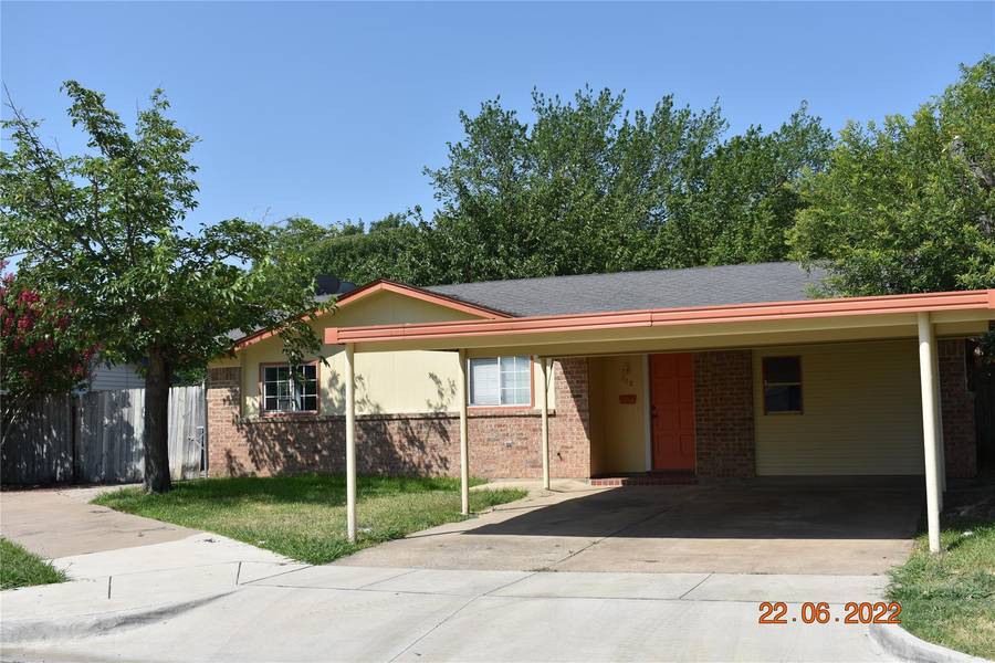 708 Globe Avenue, Blue Mound, TX 76131