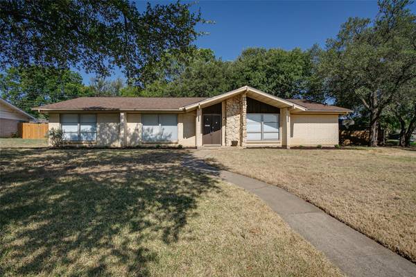 4925 Blaney Avenue, North Richland Hills, TX 76180