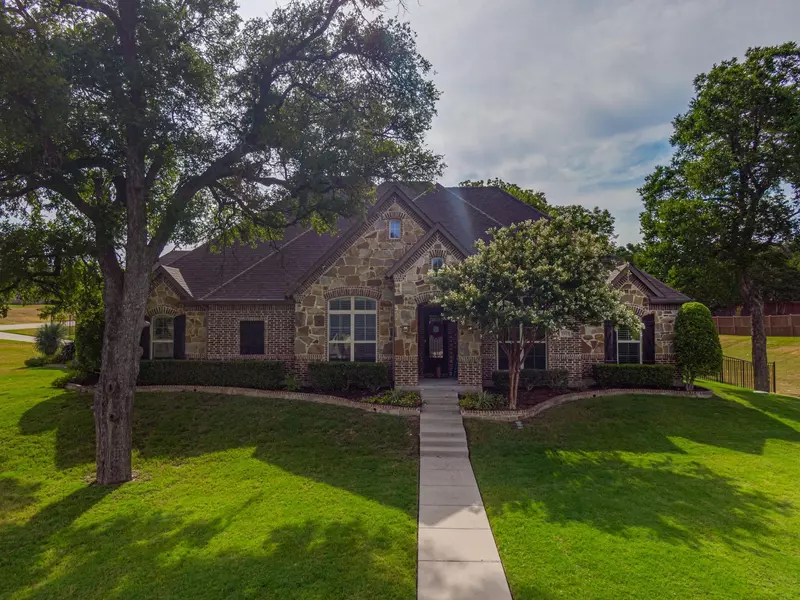 3911 Shiloh Trail, Midlothian, TX 76065