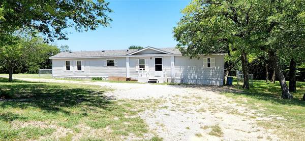 160 County Road 3579, Paradise, TX 76073