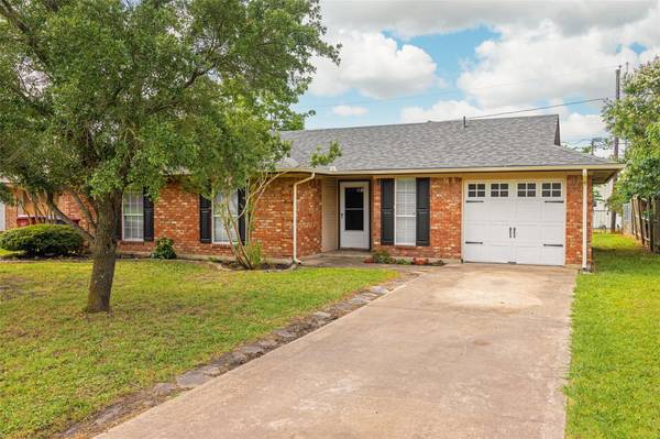 717 Brookhaven Drive, Royse City, TX 75189