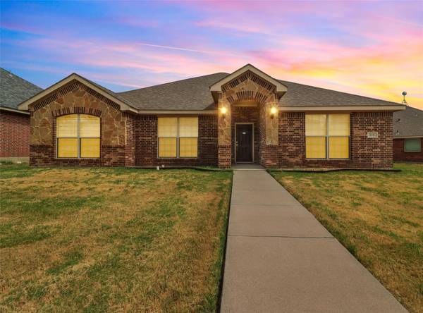 116 Whipperwill Way, Red Oak, TX 75154