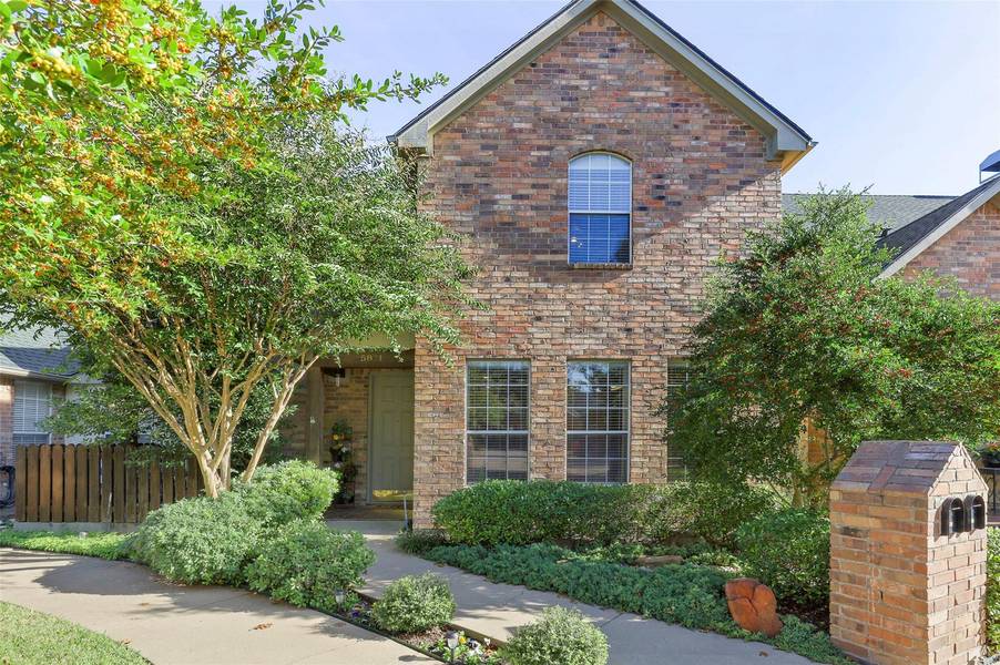 5871 Pecan Chase, Benbrook, TX 76132