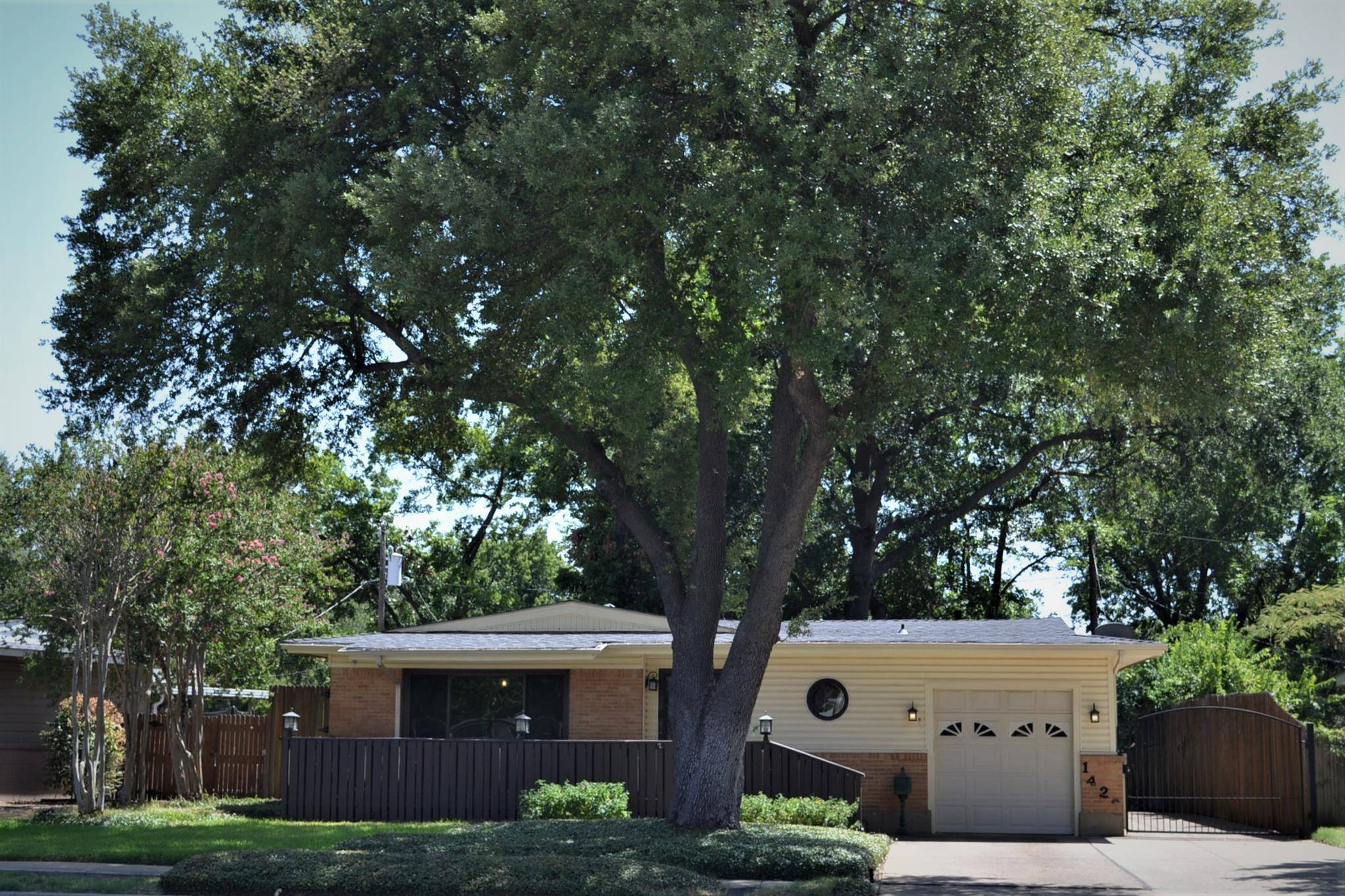 1422 Marshalldale Drive, Arlington, TX 76013