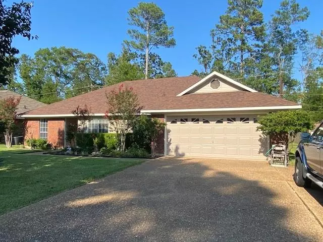 9723 Amblewood Lane, Shreveport, LA 71118