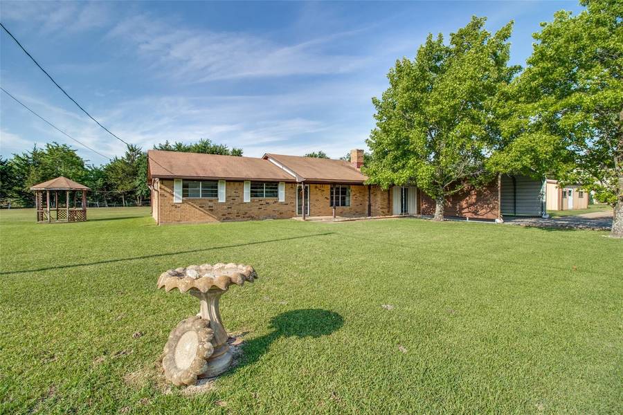 90 Tracy Lane, Denison, TX 75021