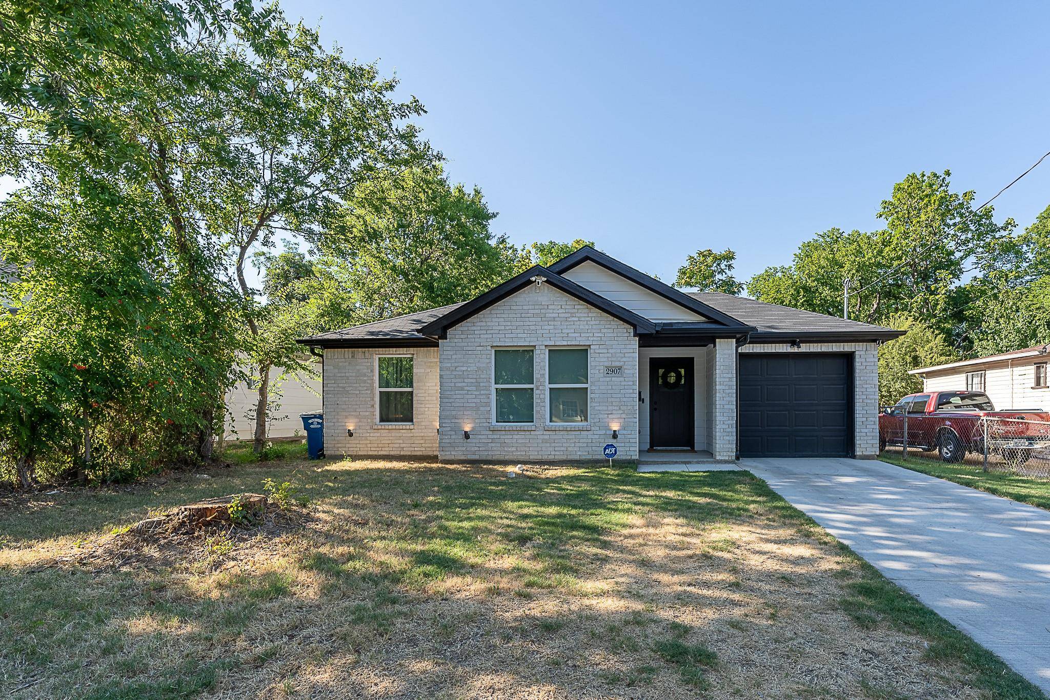 2907 Valentine Street, Dallas, TX 75215