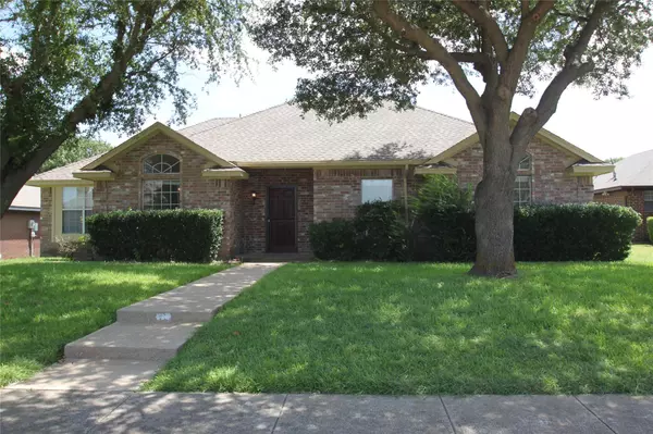 720 Haverford Lane, Desoto, TX 75115